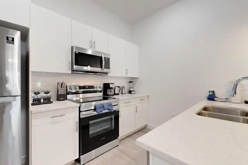 Fully stocked kitchen, ready for any meal – from snacks to family feasts.
