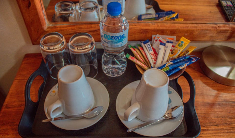 Laptop workspace, WiFi (free)