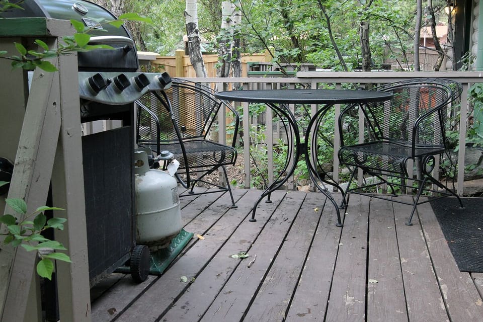 Deck with Gas Grill