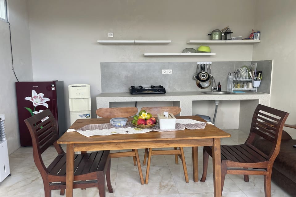 Standard Double Room | Shared kitchen facilities | Coffee/tea maker, electric kettle