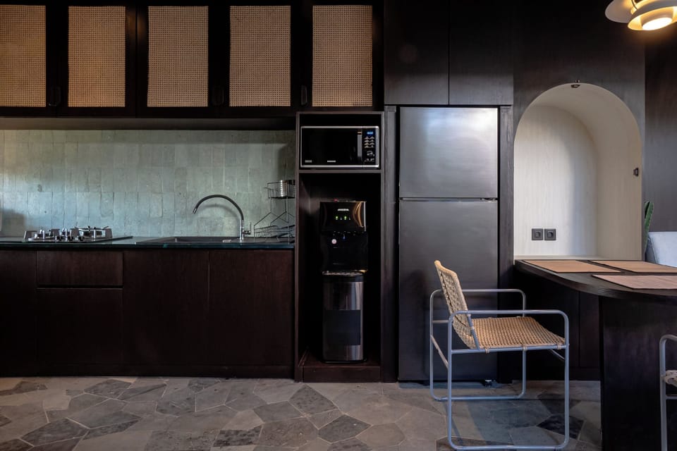 Standard Room | Private kitchen | Coffee/tea maker, electric kettle