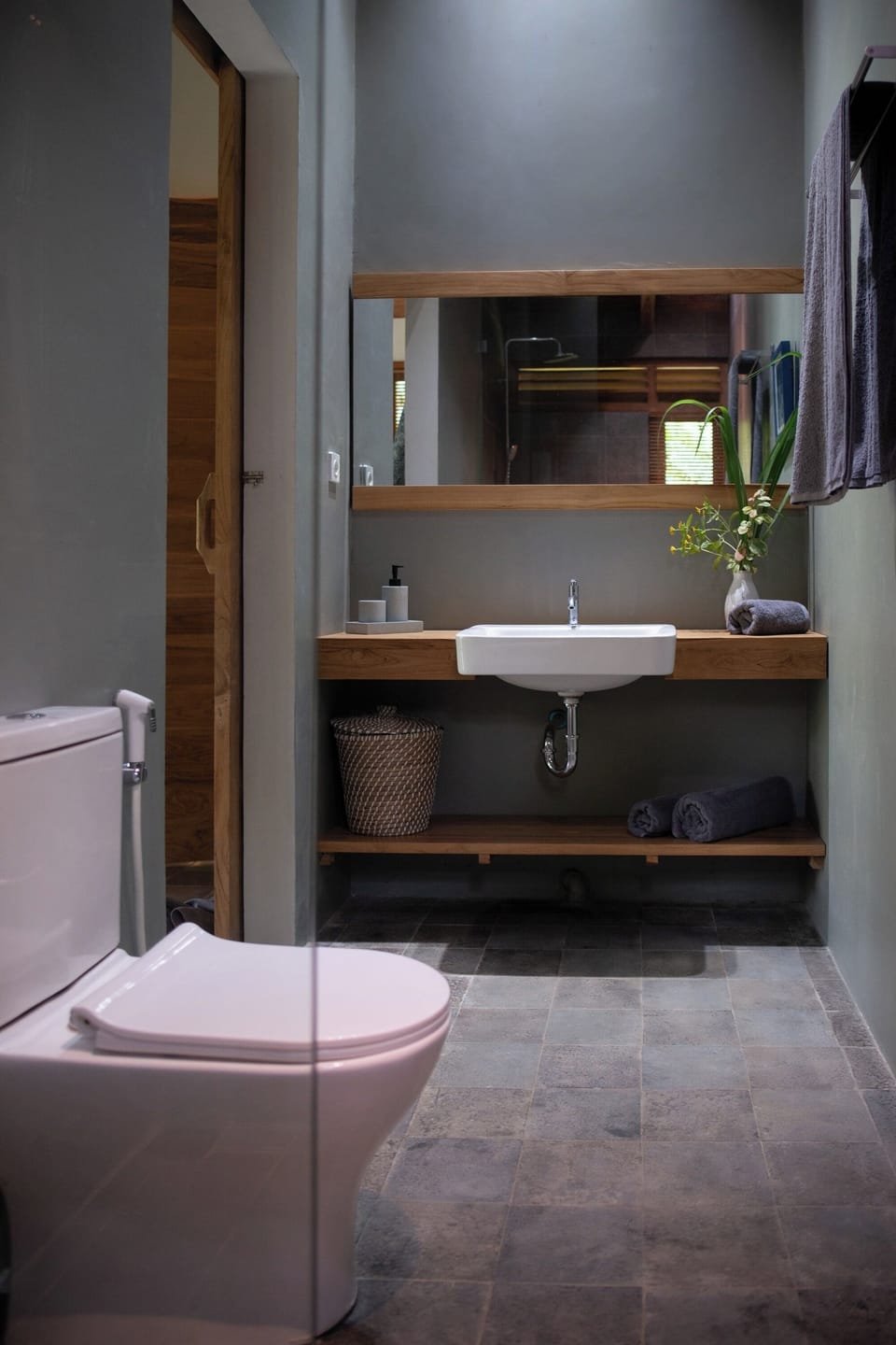 Standard Room | Bathroom | Shower, rainfall showerhead, free toiletries, towels
