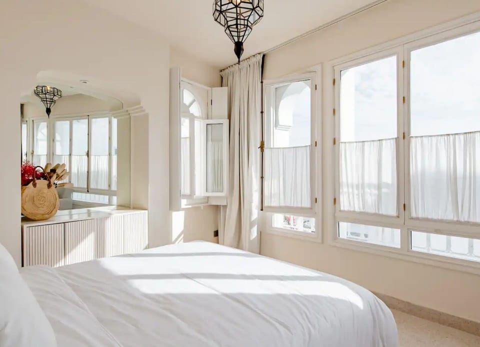 Premium Suite, 1 Queen Bed with Sofa bed, City View | Free WiFi
