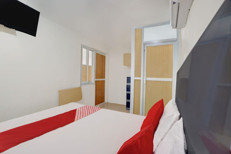 Double Room | Free WiFi, bed sheets