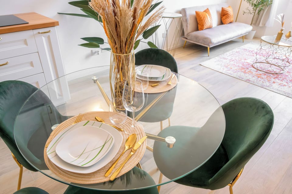 Luxury Studio Suite, City View | Private kitchen | Full-size fridge, microwave, oven, stovetop