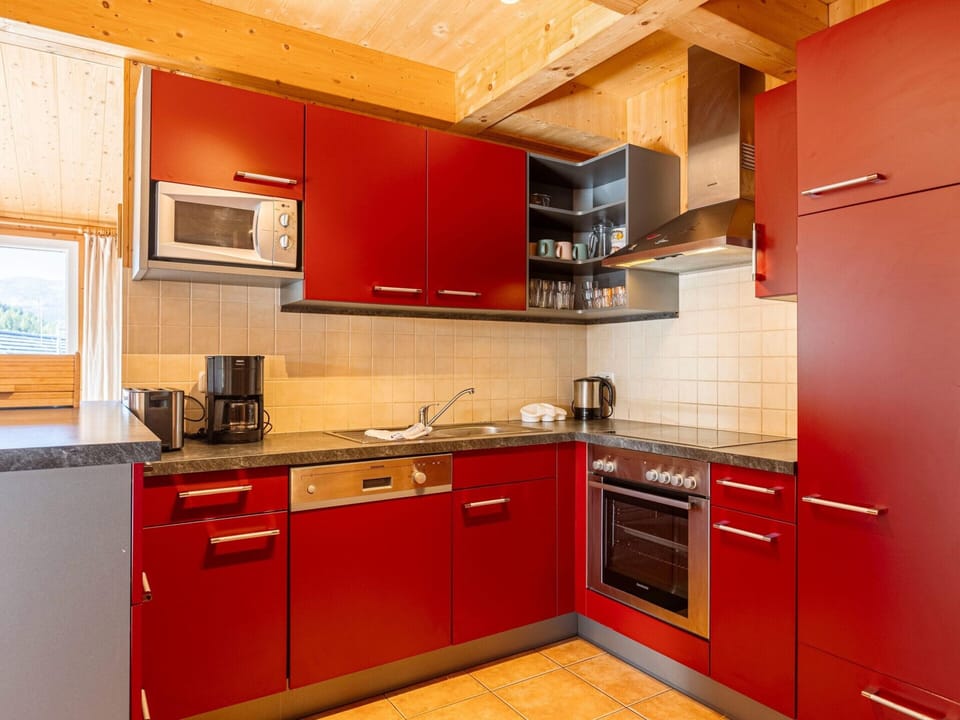 Chalet | Private kitchen | Electric kettle, toaster