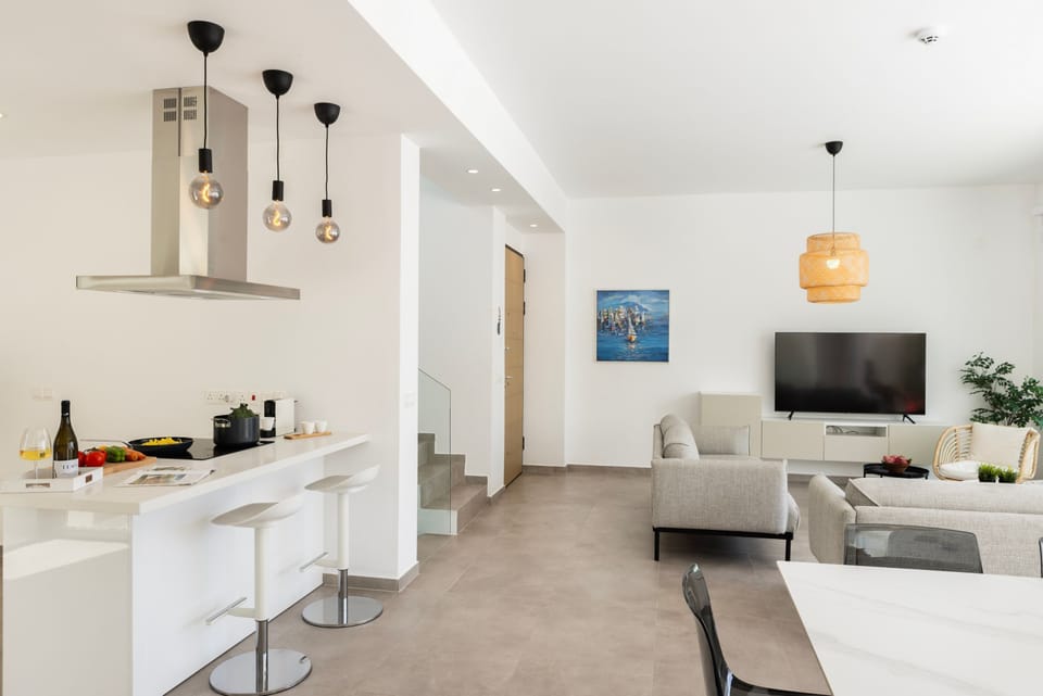 House | 6 bedrooms