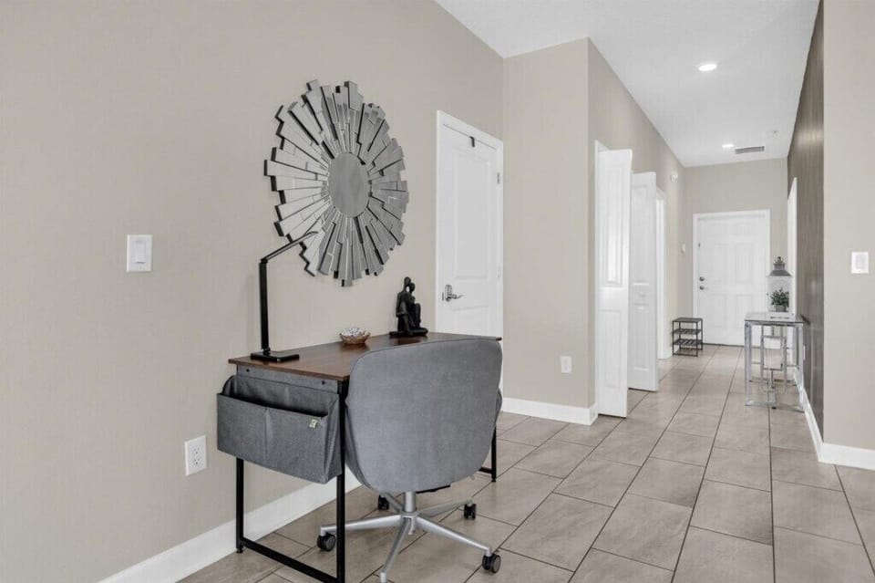 4935 Windermere Ave (10).jpg