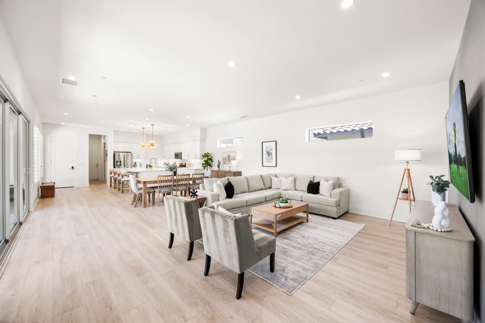 An open layout lets everyone stay connected across the space.