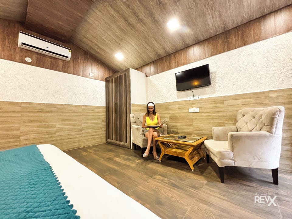 Superior Room | Soundproofing, rollaway beds, free WiFi