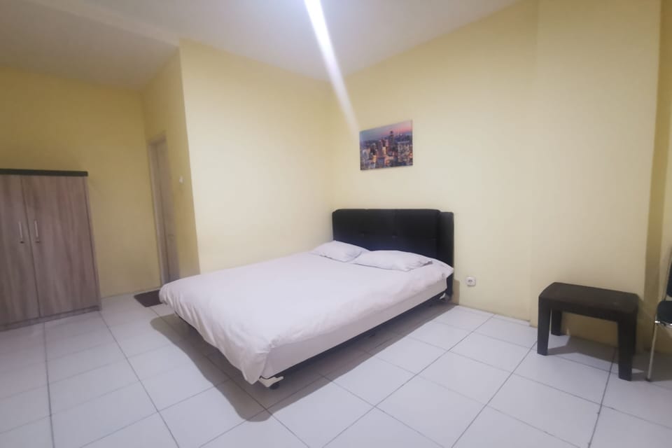 Standard Double Room | WiFi (free), bed sheets