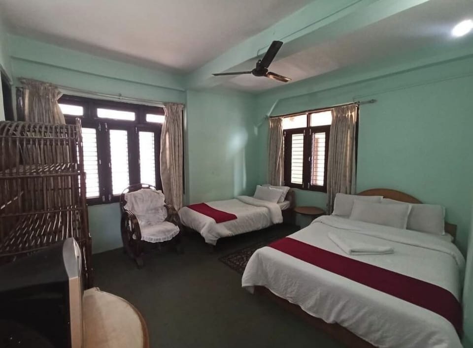 Basic Double or Twin Room | Laptop workspace, free WiFi