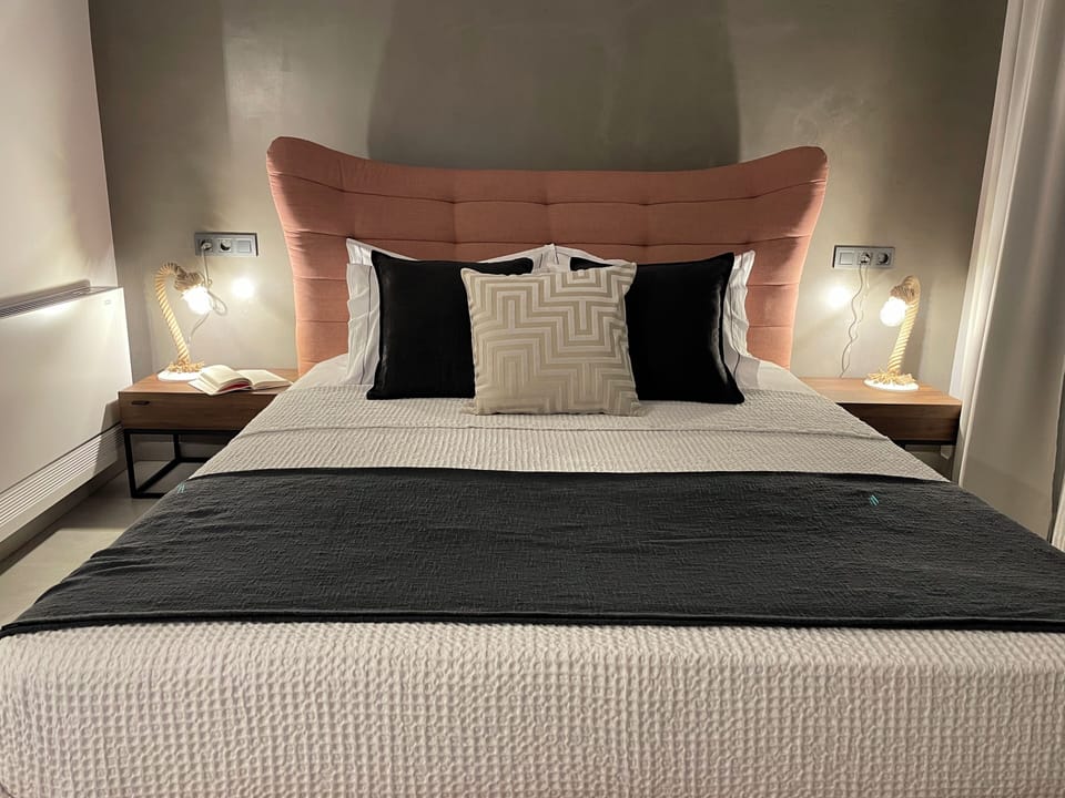 Studio | Free WiFi, bed sheets