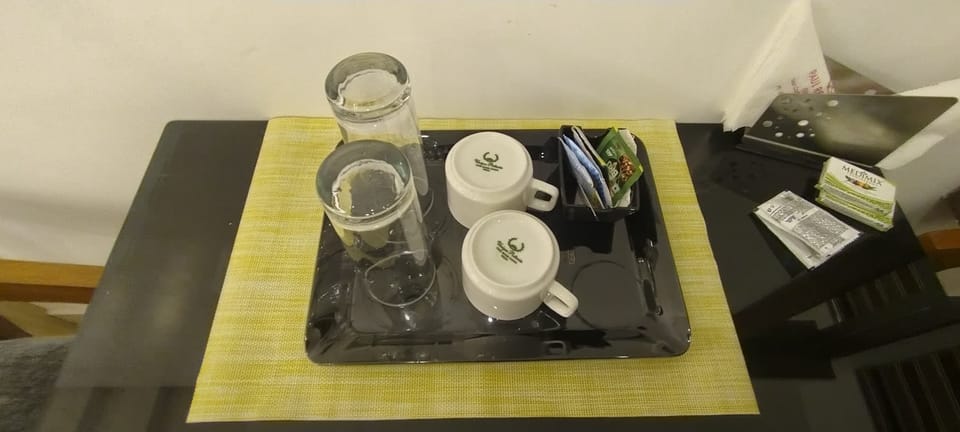 Deluxe Double Room | In-room dining