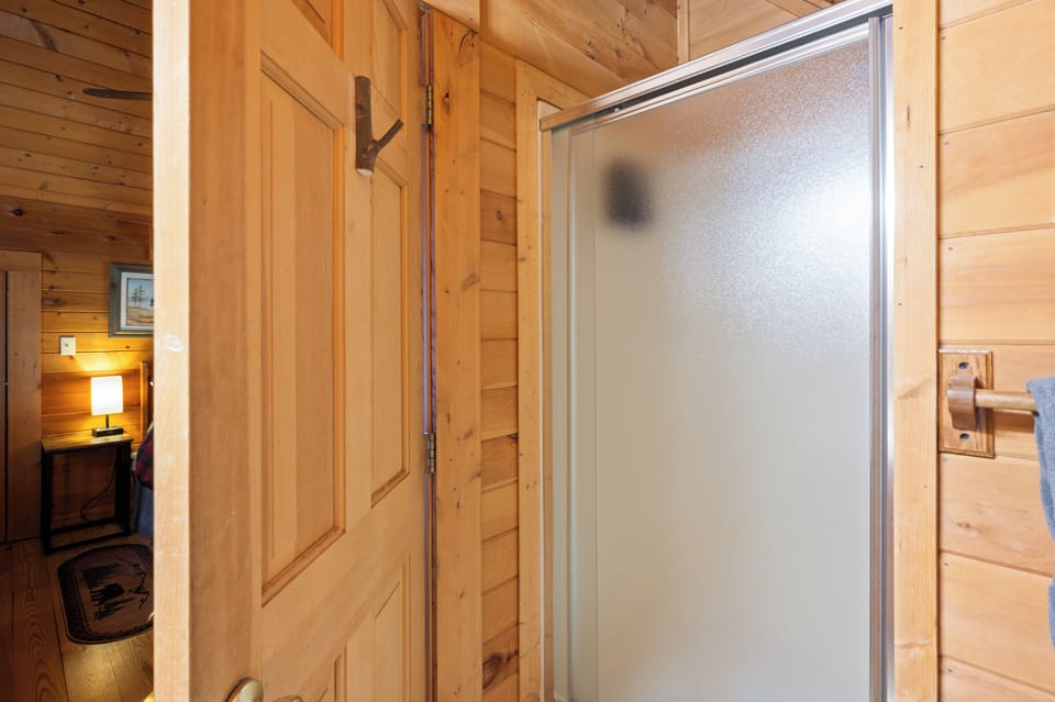 2nd full bathroom shower