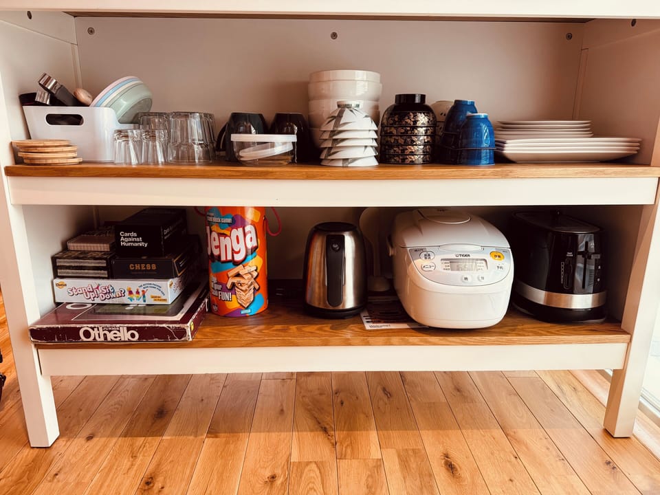 Comfort Cabin, Mountain View | Private kitchen | Electric kettle
