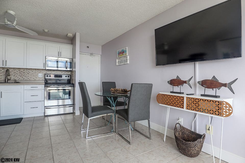 Estero Beach And Tennis Club 808C
