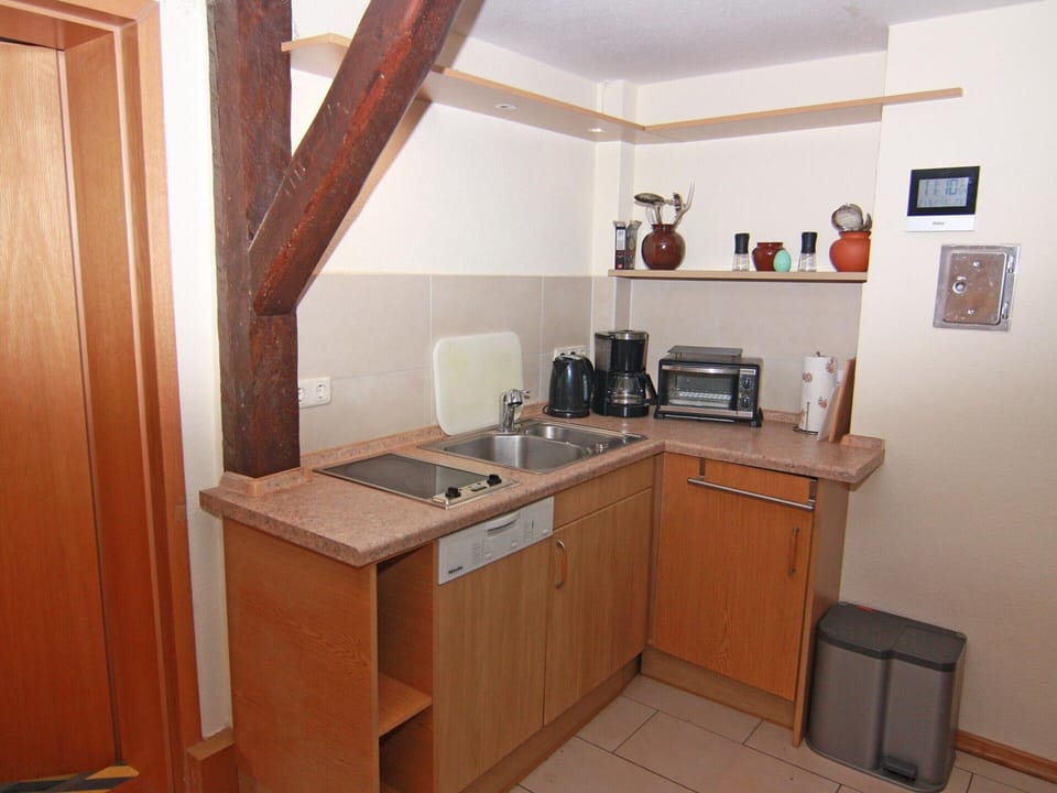 Apartment | Private kitchen | Electric kettle, toaster