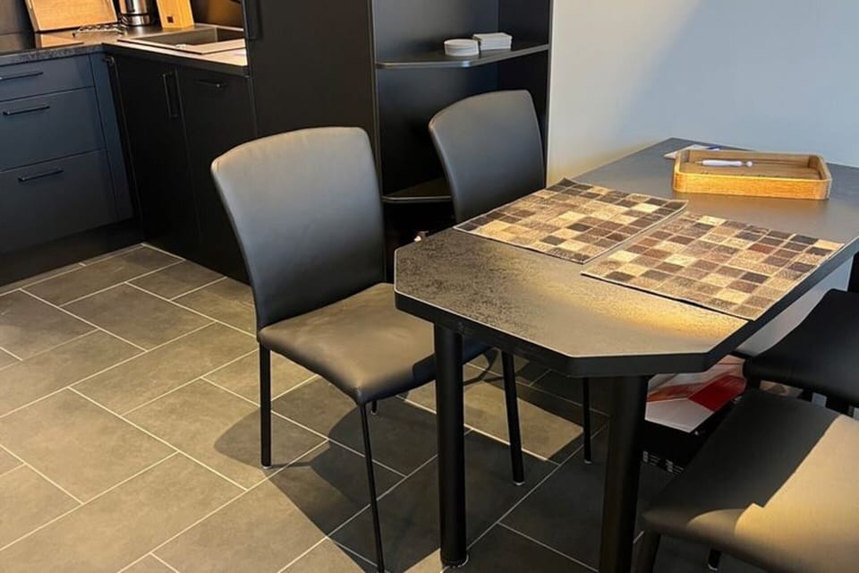 Apartment | Dining