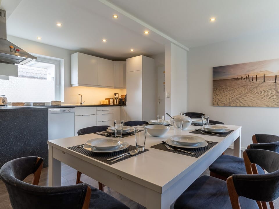 Apartment | Private kitchen | Electric kettle, toaster