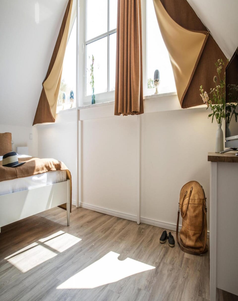 Apartment | 2 bedrooms, individually furnished