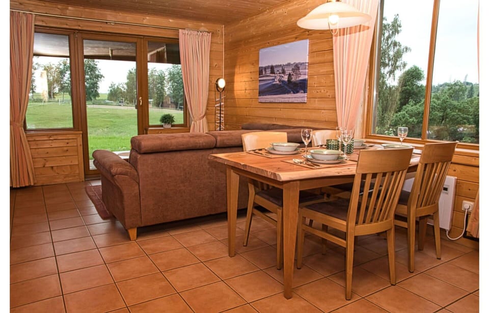 House | Dining