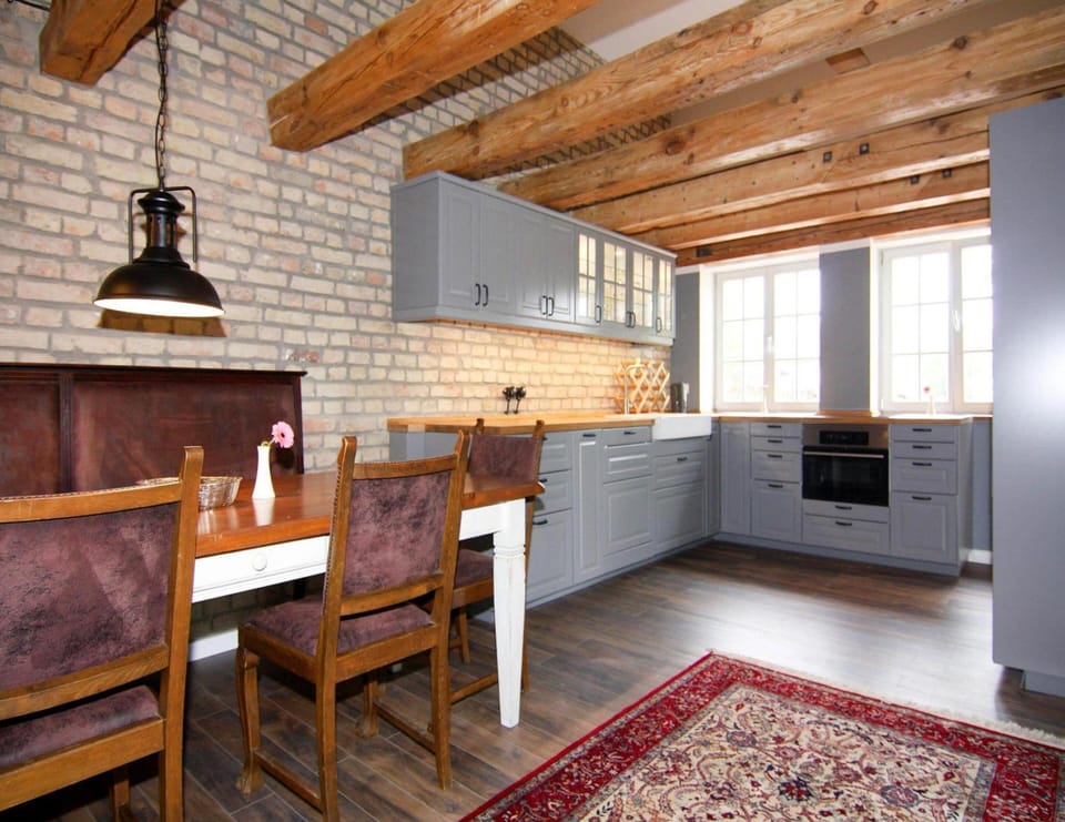 House | Dining