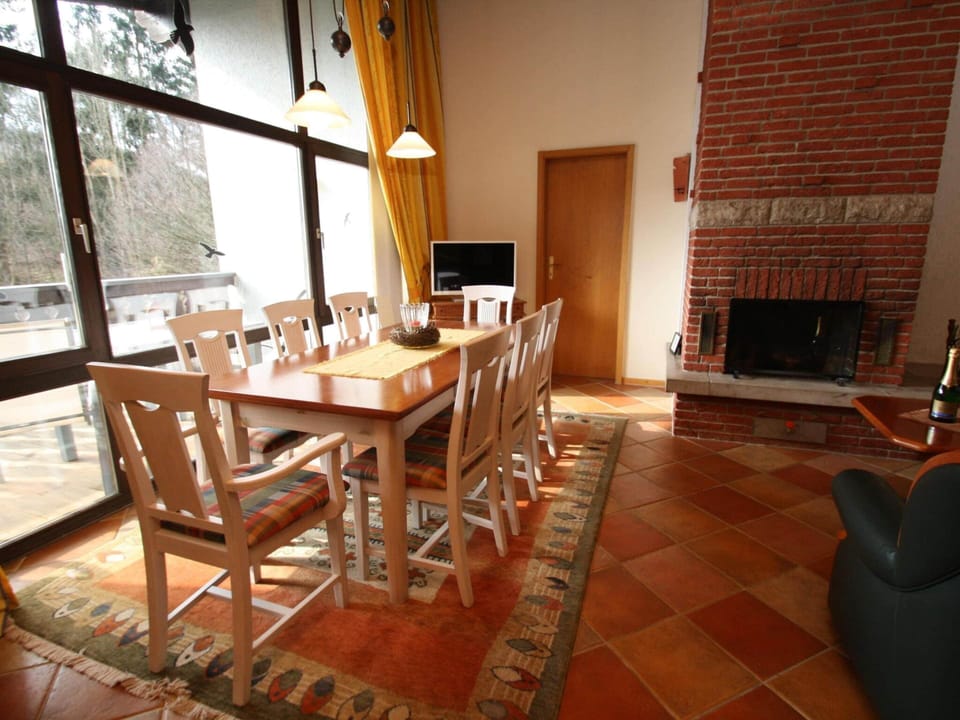 Apartment | Dining