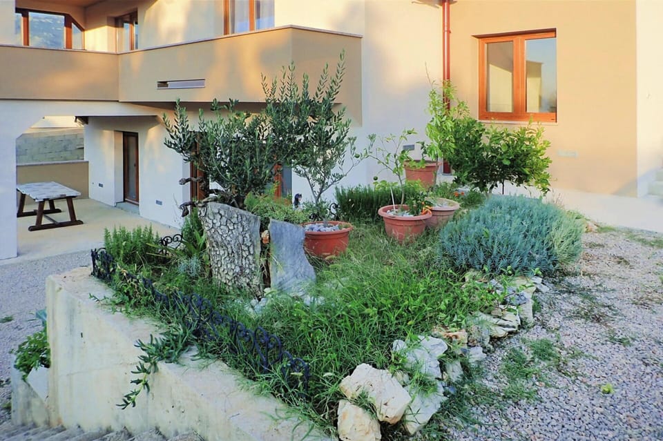 Apartment | Exterior
