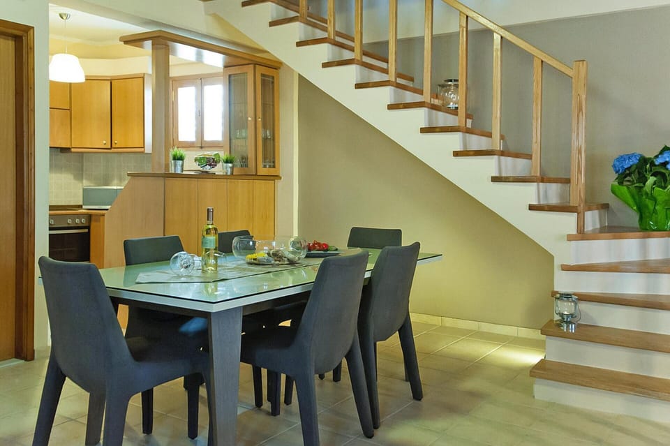 House | Dining