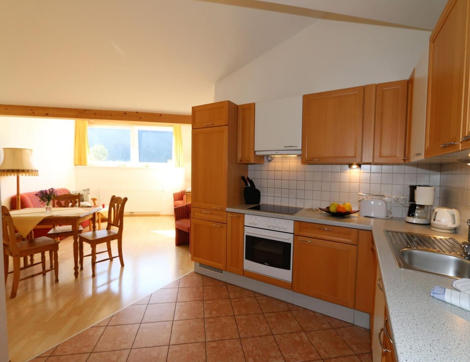 Apartment | Private kitchen | Toaster, highchair
