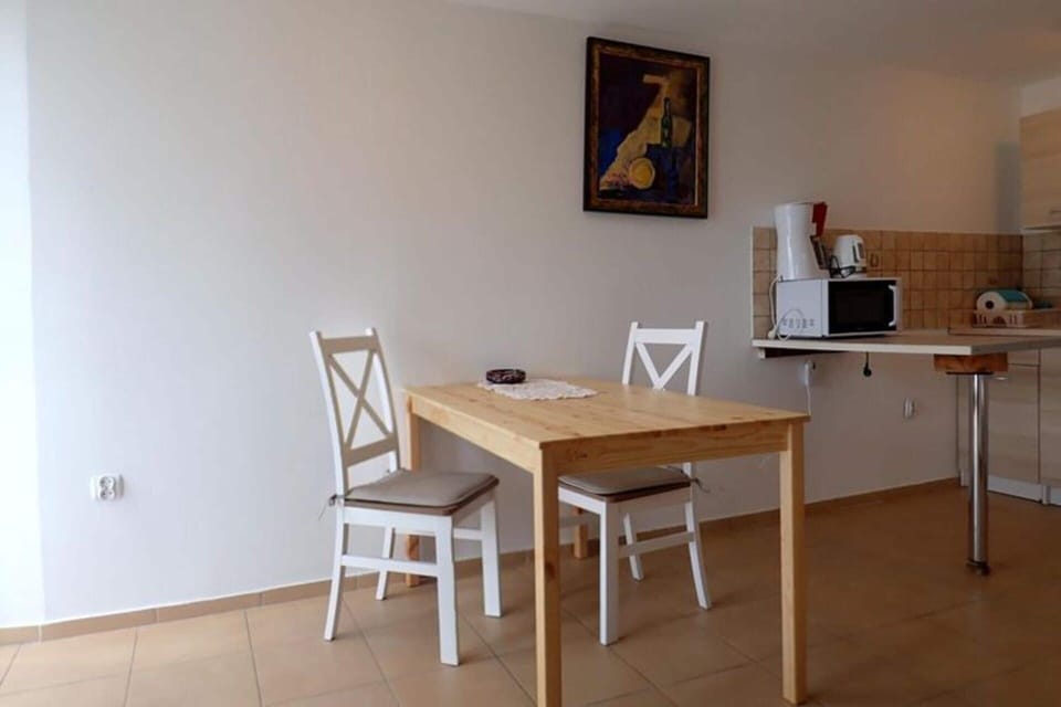 House | Dining