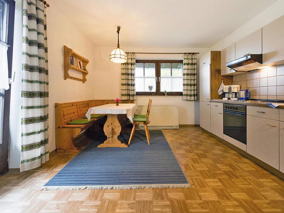 Apartment | Private kitchen | Toaster, highchair