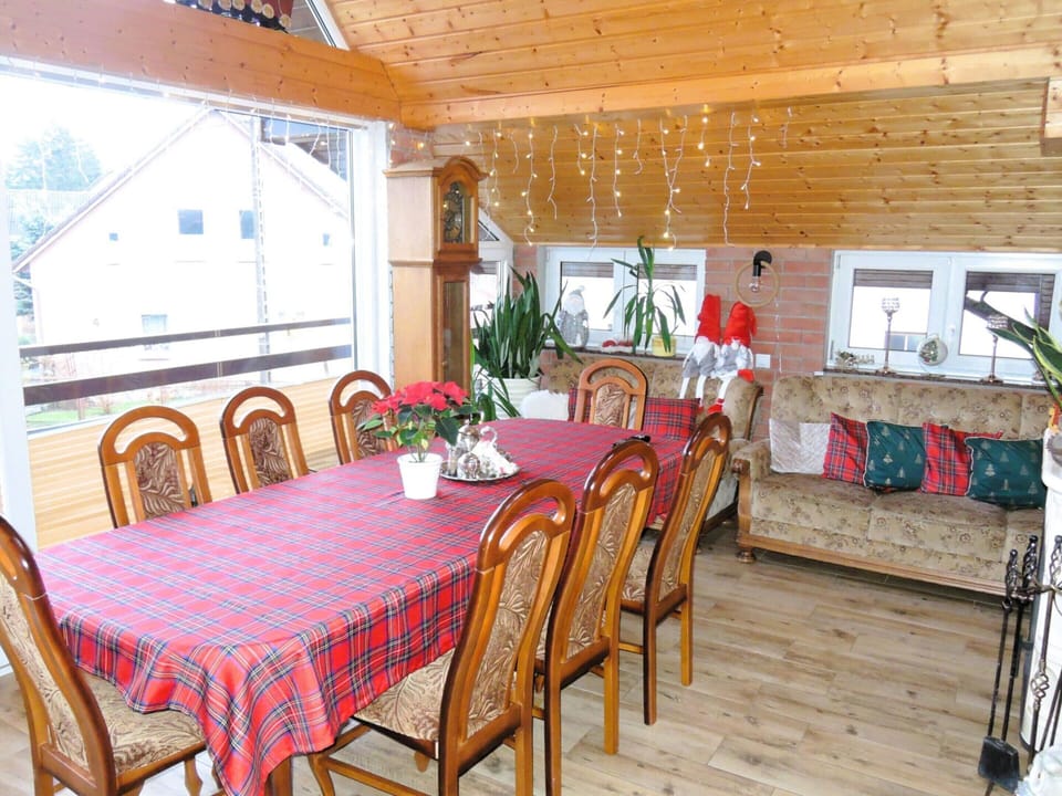 House | Dining