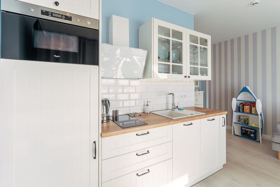 Apartment | Private kitchen | Electric kettle, toaster, highchair