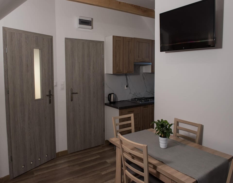 Apartment | Dining