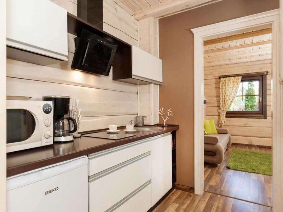 House | Private kitchen | Electric kettle, toaster, highchair