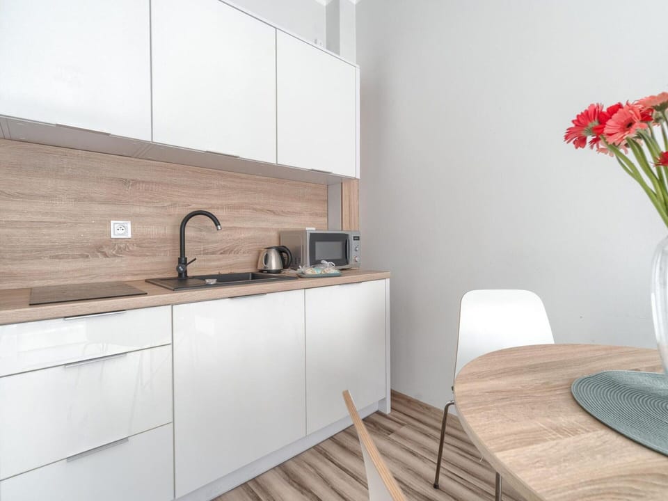 Apartment | Private kitchen | Electric kettle, highchair