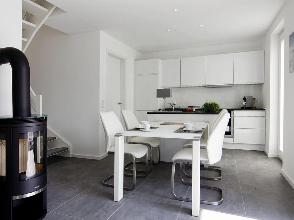 House | Private kitchen | Highchair