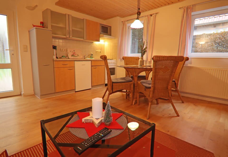 House | Dining