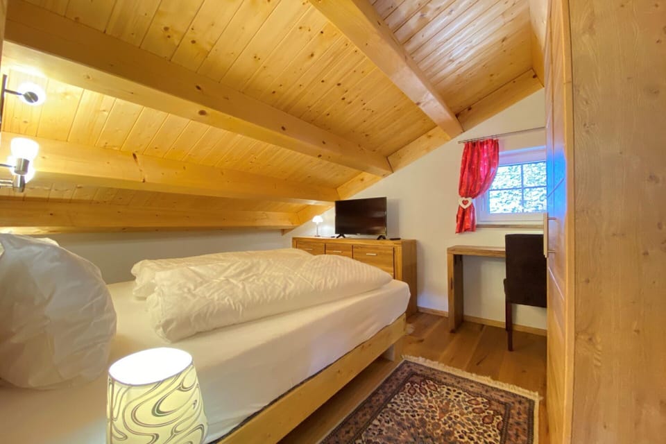 Apartment | 4 bedrooms, bed sheets