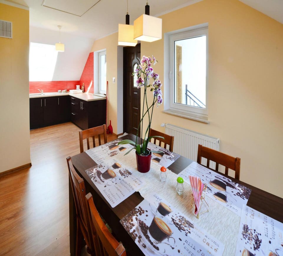 Apartment | Dining