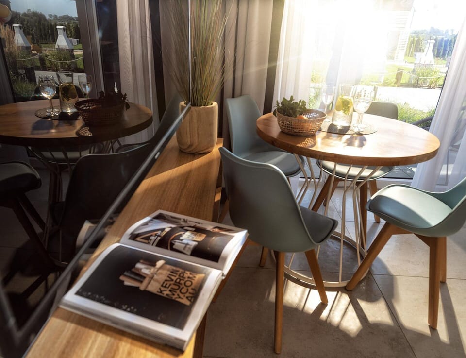 Apartment | Dining