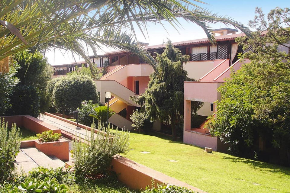 Apartment | Garden