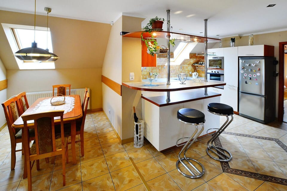 House | Dining