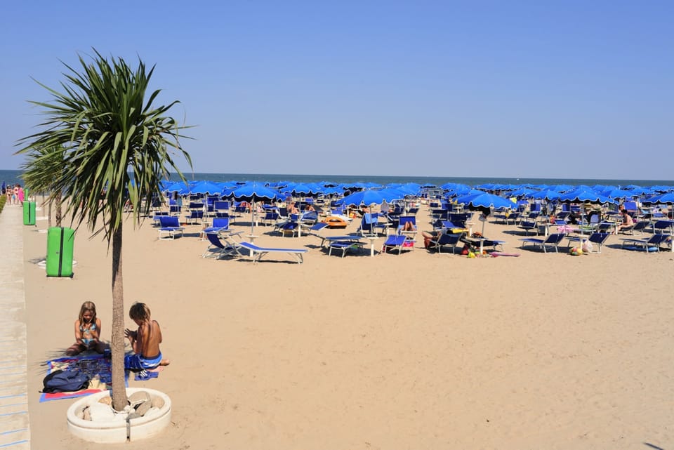 Apartment, 2 Bedrooms, Patio, Garden View | Beach