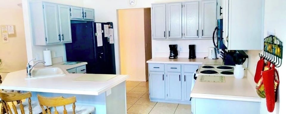 Fully equipped kitchen