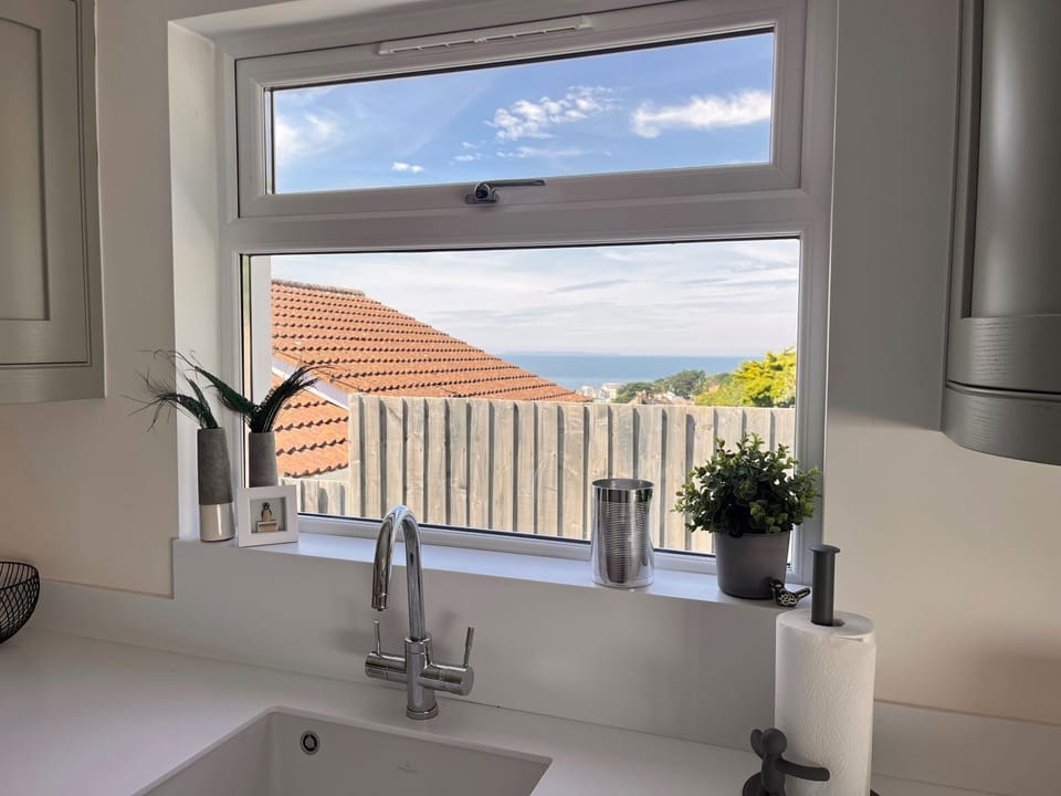 Woolacombe Bay View Kitchen Sea View