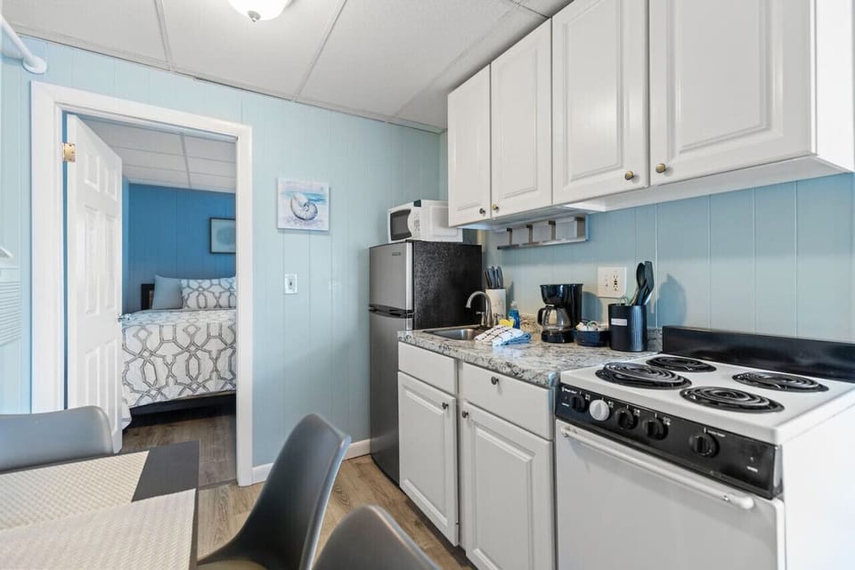 Kitchenette