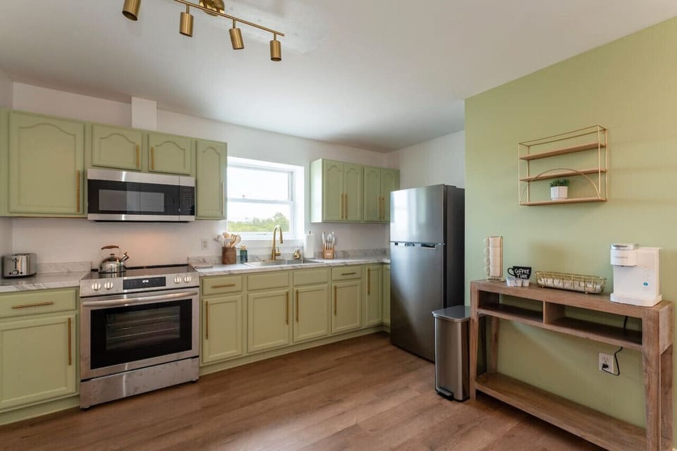 Full Kitchen